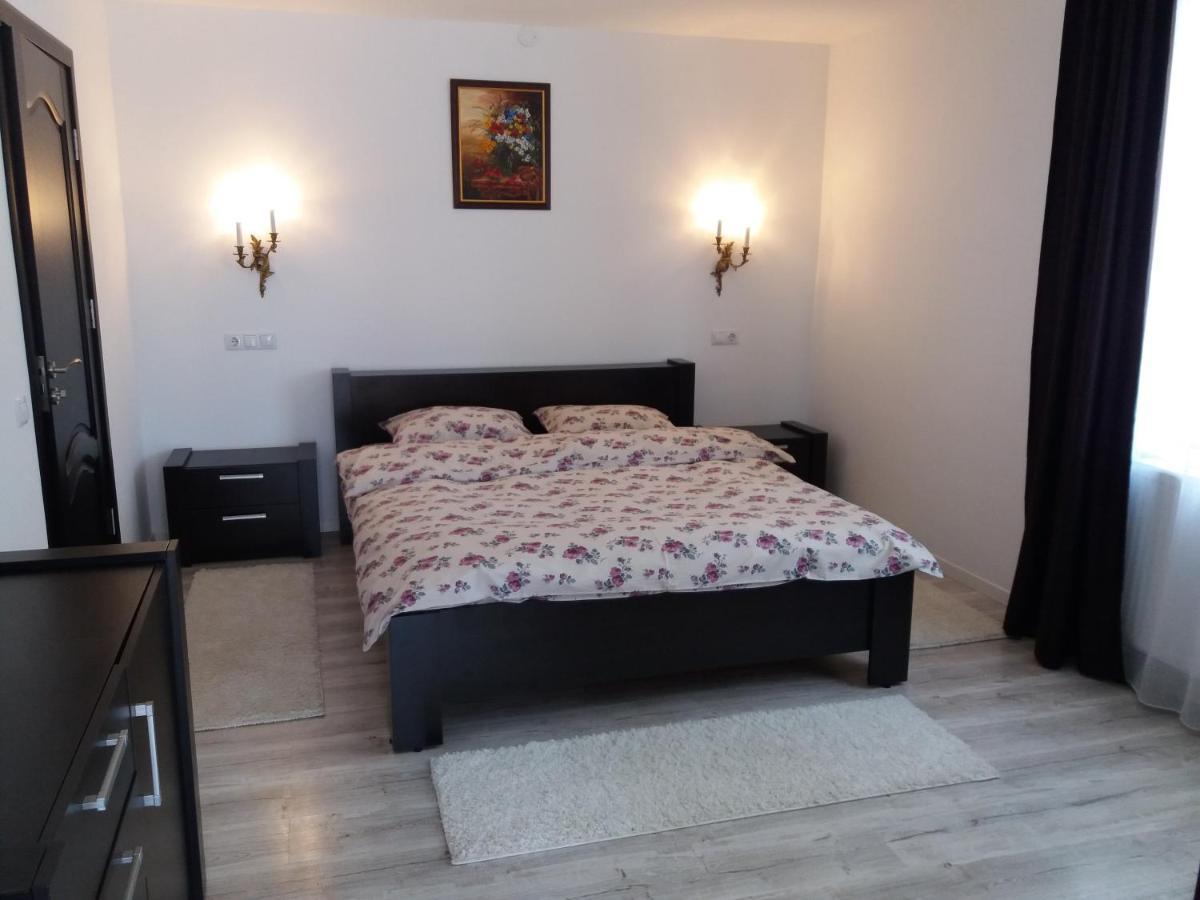 Spirii House Lägenhet Braşov Exteriör bild